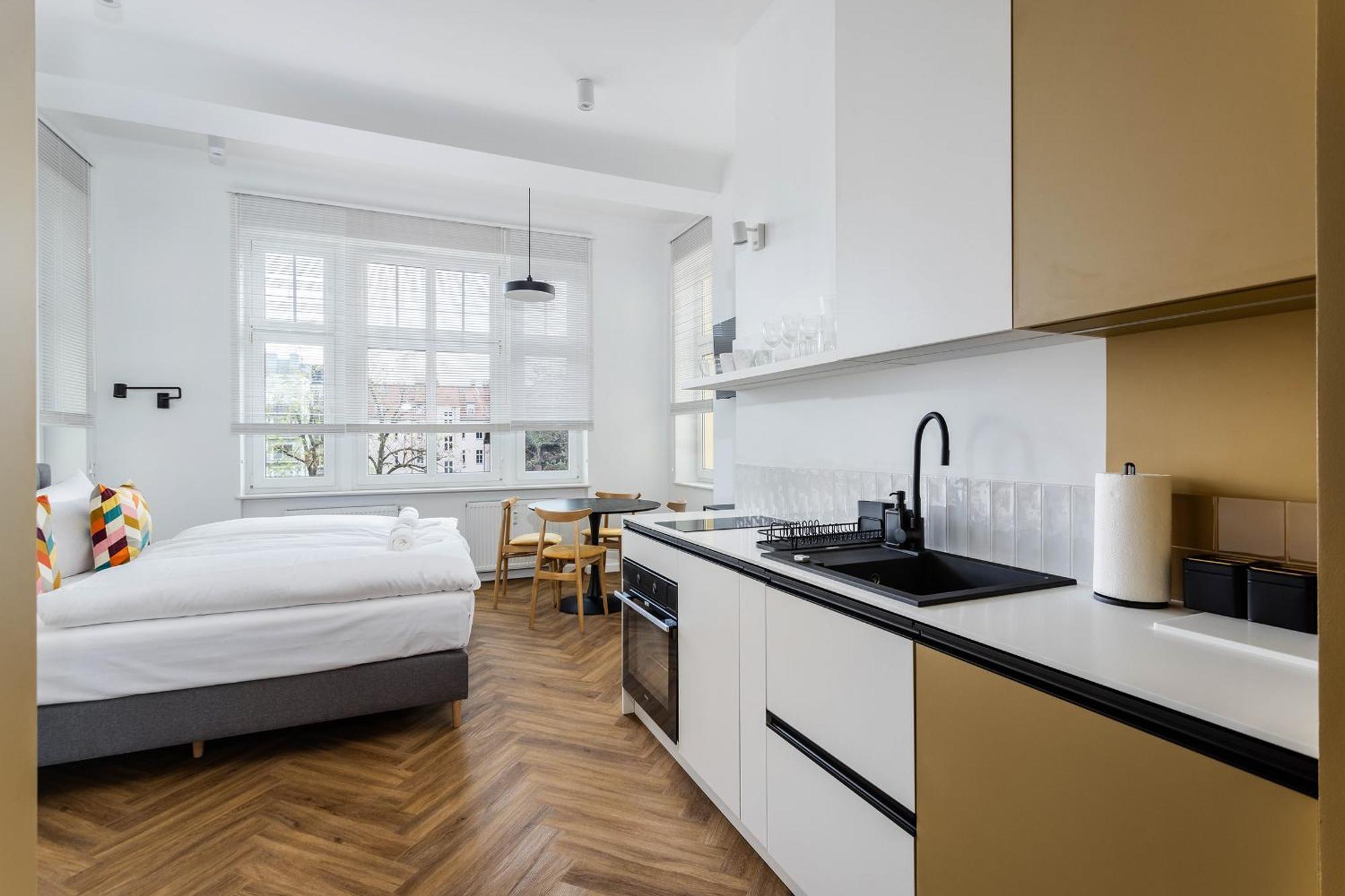 Przytulne I Komfortowe Studia Very Berry W Poznaniu By Noclegi Renters Exteriör bild